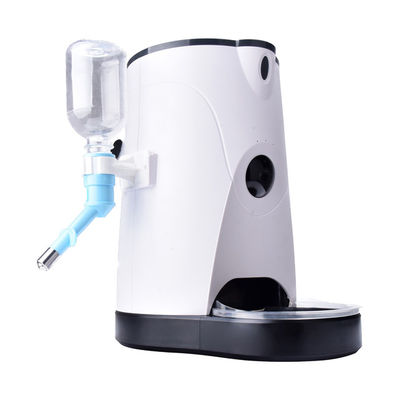 Witte Plastic Automatische het Voedsel voor huisdierenautomaat van 4L met Waterdichte Camera Middelgrote Grootte IPX4